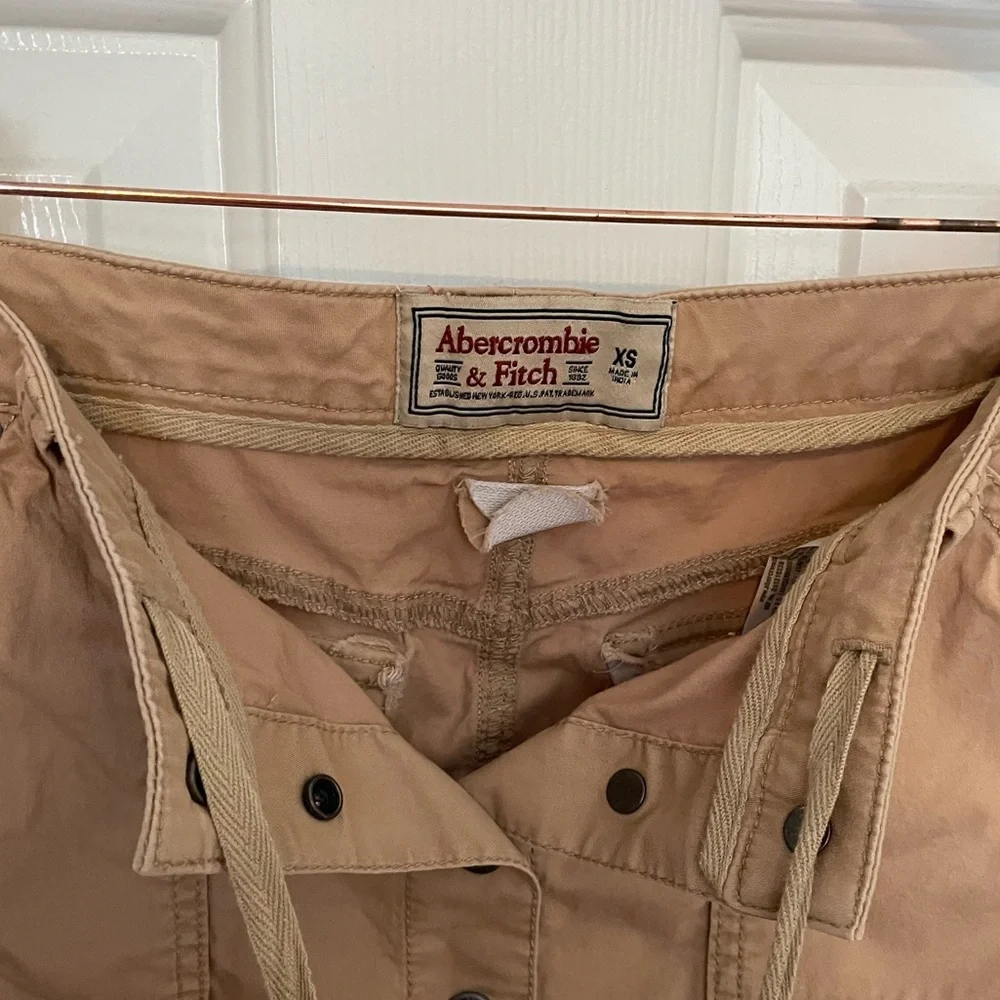 A&F 2000s Utility Micro Mini Skirt - Picture 3 of 6
